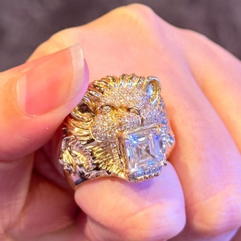 Luxury 18K Gold Men's Lab‑Grown Diamond Ring Bold Statement Man Ring Fine Jewelry Gift for Him Daily Party Wear