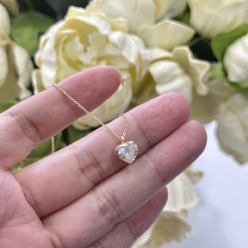 Simple Light‑Luxury 18K Gold Heart‑Shaped Lab‑Grown Diamond Pendant 1CT Love Heart Necklace Jewelry Gift for Girlfriend