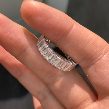 18K White Gold Eternity Band Ring Full‑Pavé Emerald‑Cut Lab‑Grown Diamond Stackable Ring Icy Sugar‑Shape Diamond Jewelry Gift for Girlfriend