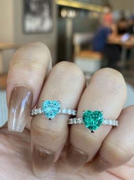 18K Gold Lab‑Grown Paraiba Heart‑Shaped Ring Neon Electric Blue Gemstone Engagement Proposal Ring